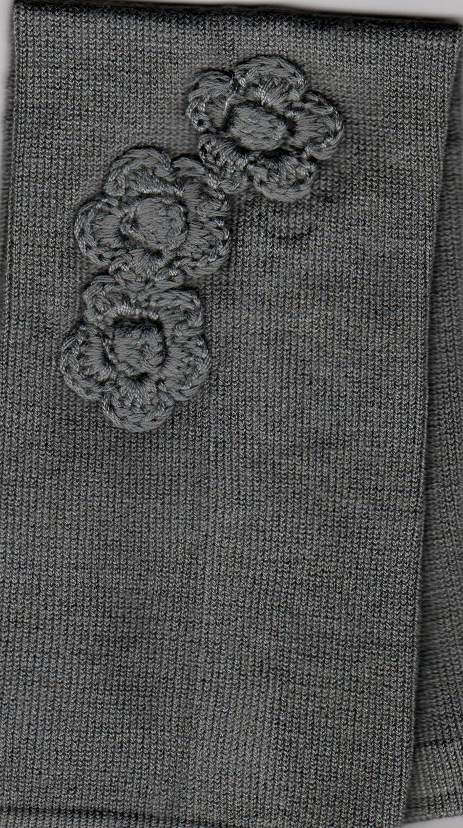 Zazou Blossoms Fingerless Glove in Grey