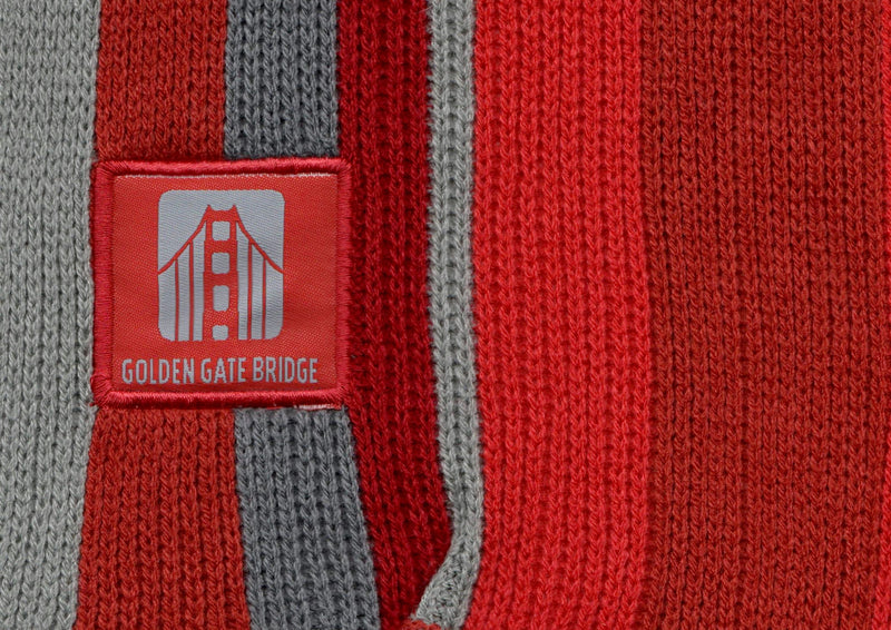 Correct Colors of Scarf and Label for Golden Gate Bridge